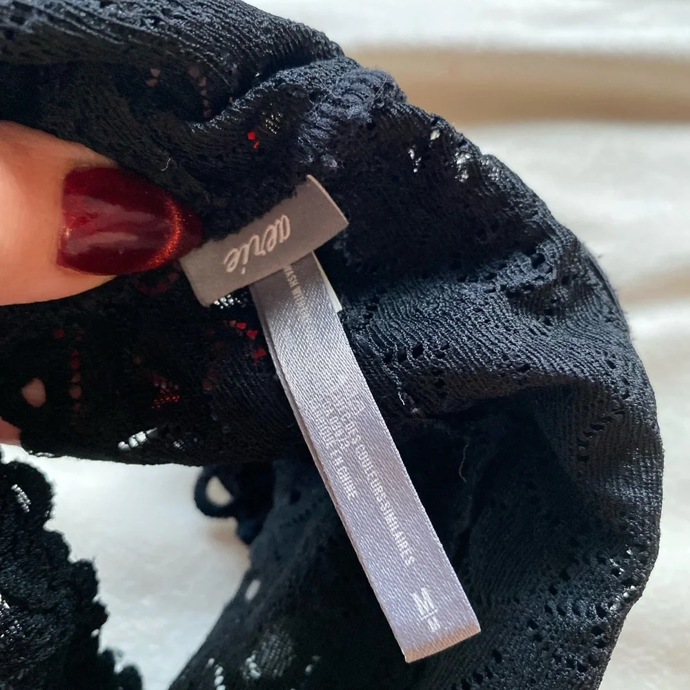 Aerie Black Lace Bandeau - Picture 6 of 6